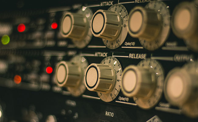 10 Mistakes to Avoid When Mastering Your Song